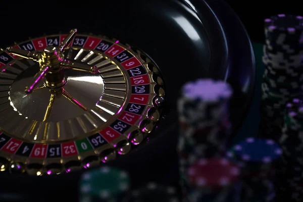 dealer table and mobile interface